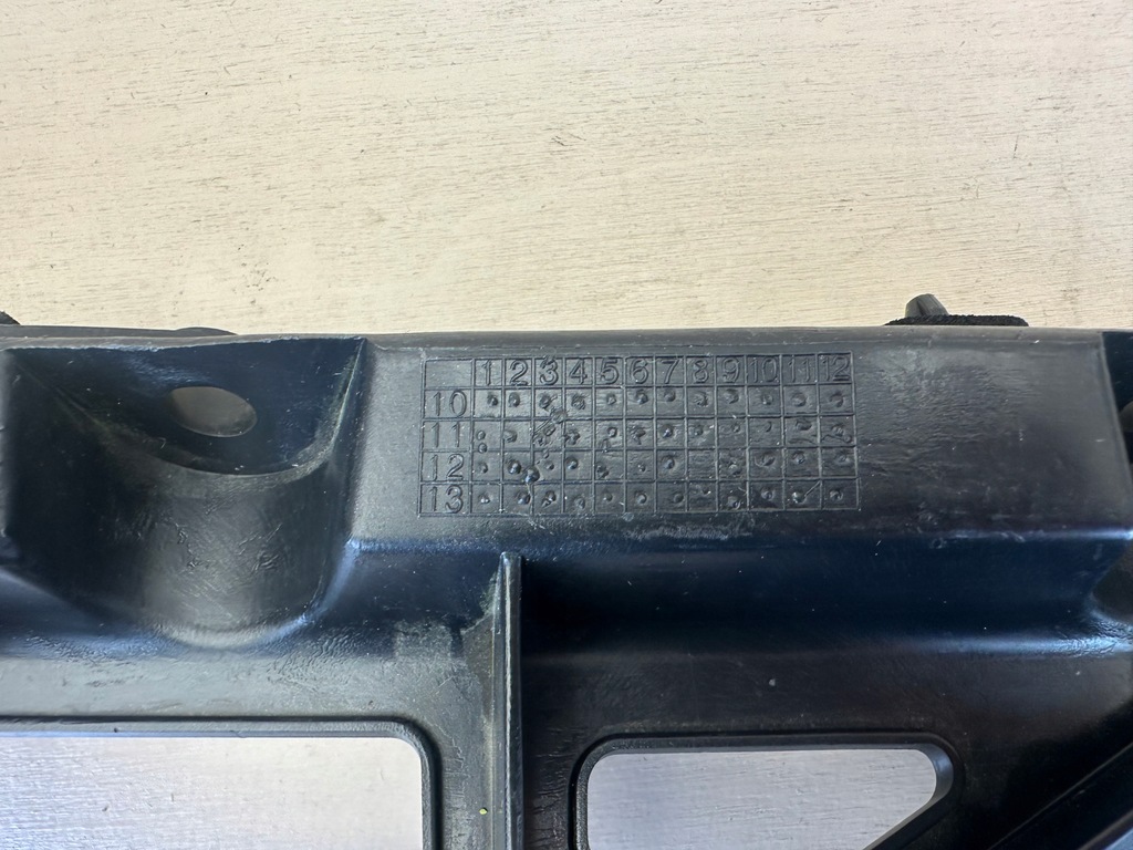 фото №10, Peugeot 5008 i 1 направляющая кронштейн бампера правый задняя правое задние 9686247680