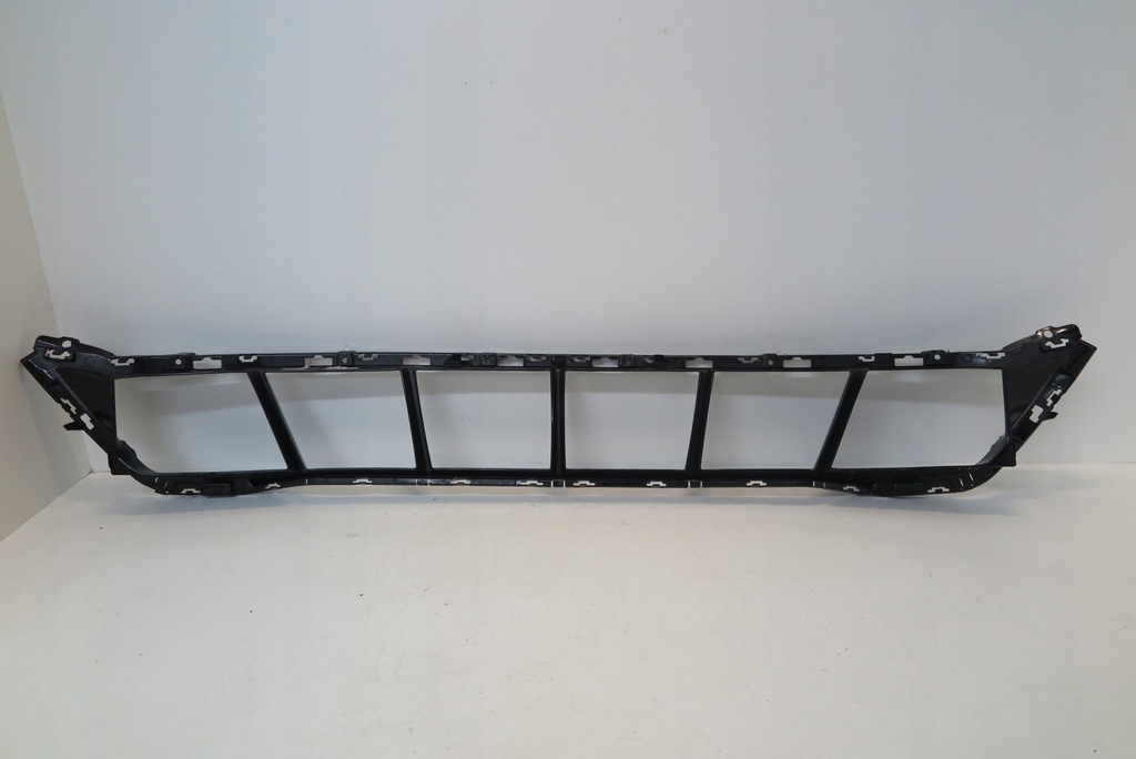 фото №5, Решётка бампера средняя перед передняя нижняя bmw 5 g60 g61 8084629