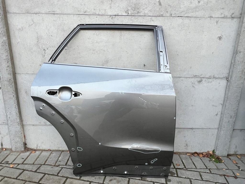 фото №1, Дверь toyota bz4x задняя правый задние правое