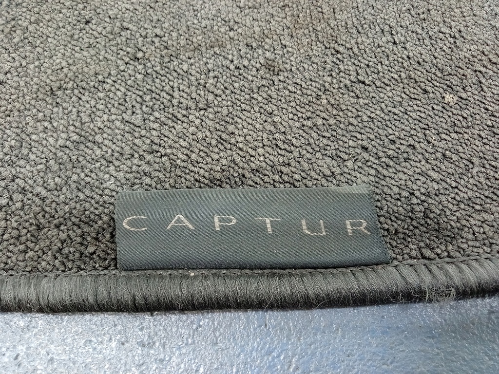 фото №4, Renault captur i 13- коврики велюровые oem комплект