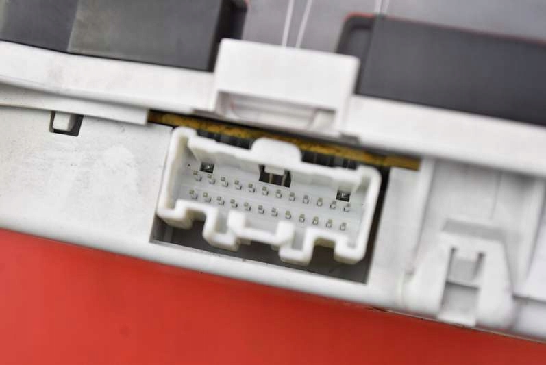 фото №11, Лічильник прилади eu 3m71-10849-mg mazda 2 dy 1.4 16v lift 06r