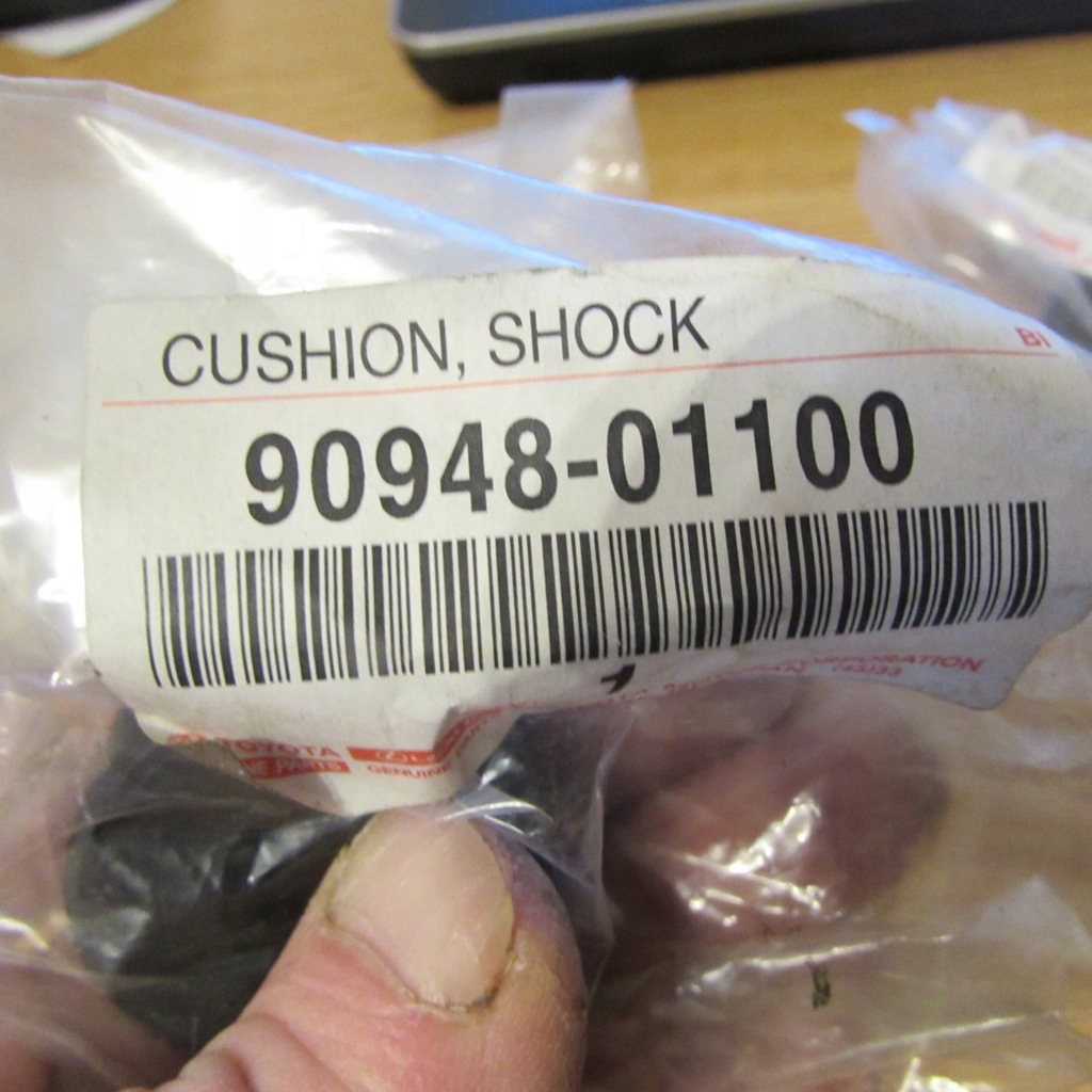 фото №4, Подкладка амортизатора перед toyota 4 runner