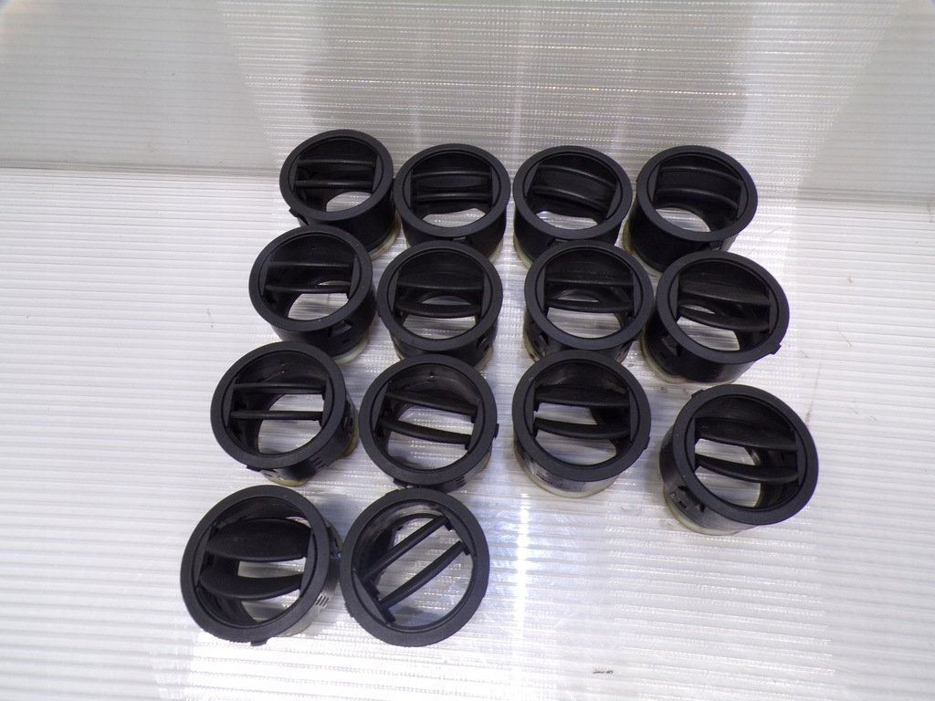 фото №1, Решётка обдув правая левая средняя jeep commander