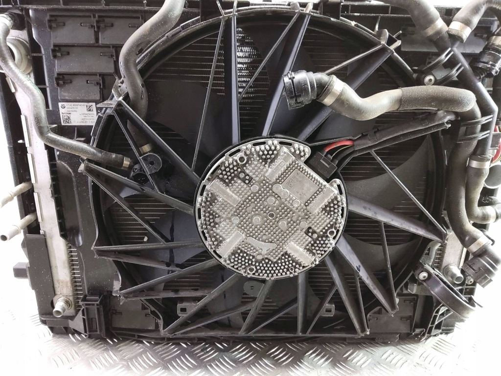 фото №15, Bmw 7 f01 f02 f03 f04 2010 радиатор / комплект