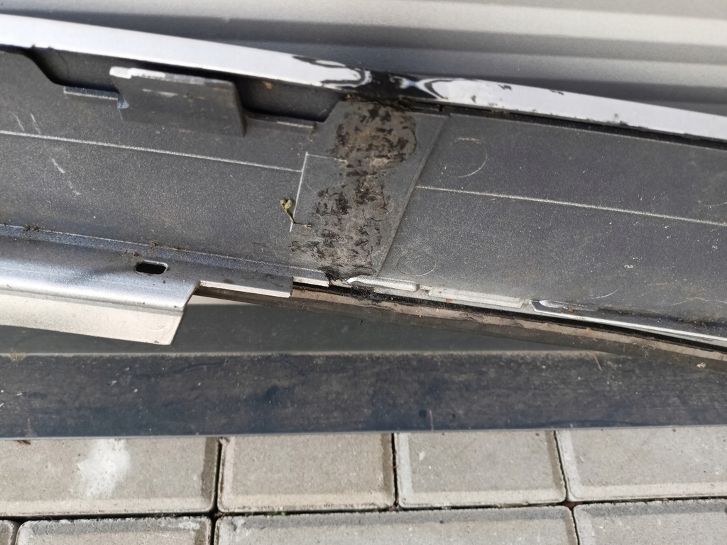 фото №11, Aston martin db11 coupe молдинг кровельная правая