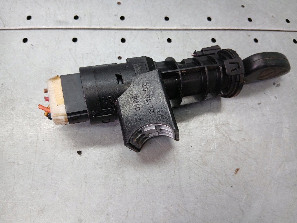 Замок запалювання alfa romeo 147 1.9jtd 03r Недорого