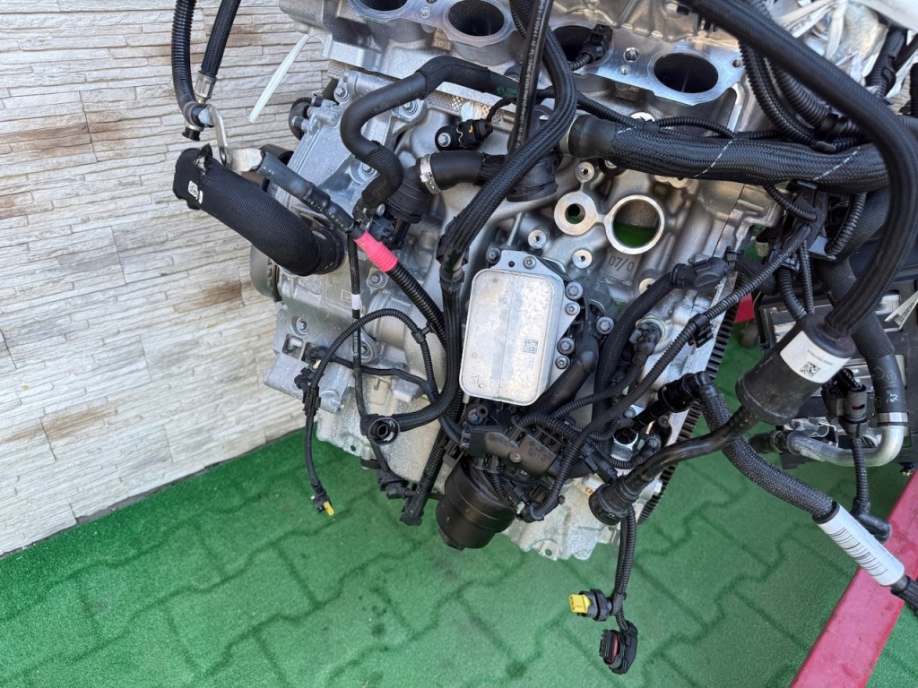 Двигатель bmw 1 f40 2 f44 x2 f39 mini f54 f60 b48a20e b48 306ps 39km пробег с Разборки