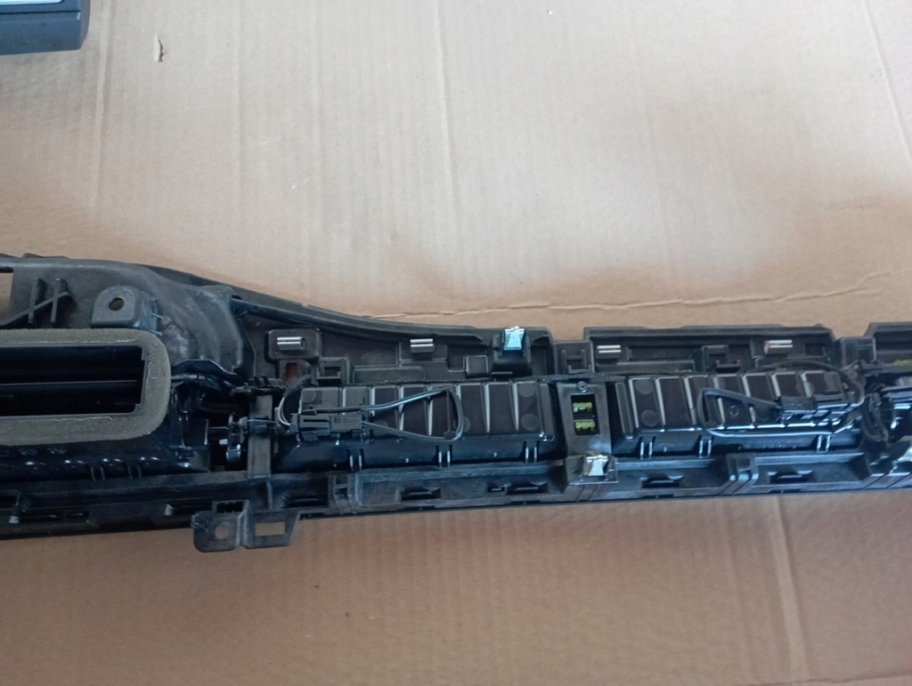 фото №7, Audi a4 b9 решётки обдув консоли решётка