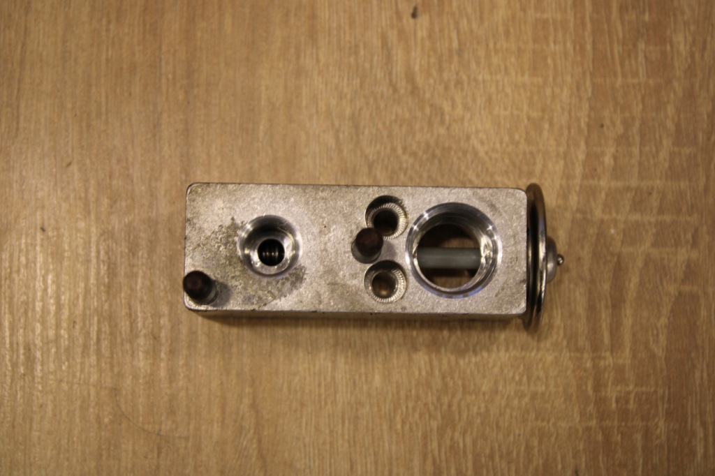 фото №1, Клапан расширительный peugeot 5008