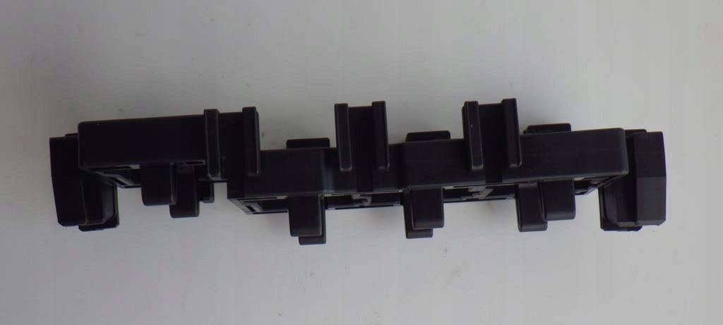 фото №6, З'єднувач кронштейн реле audi a8 d3 4e0937503d