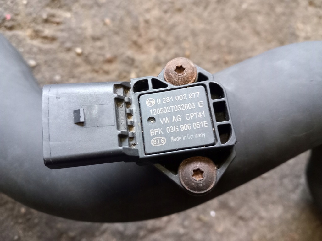 фото №8, Audi a4 b8 a5 8t lift труба шланг інтеркулер 8k0145673al