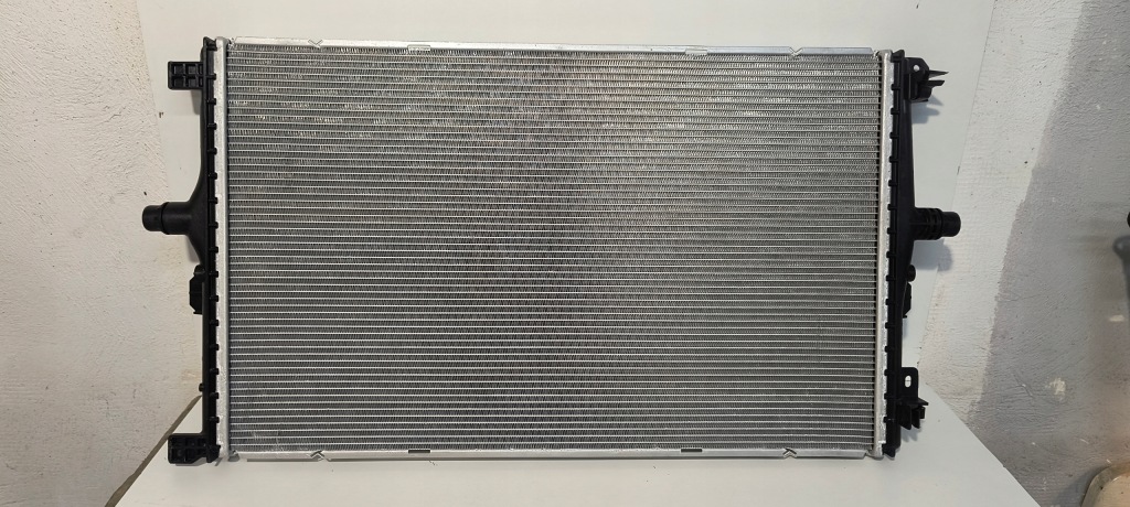 Купити Радіатор води tesla model y 3 рестайлінг
