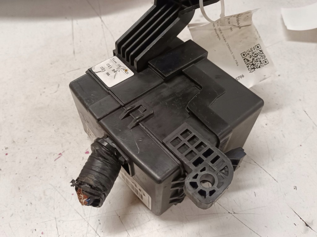 фото №11, Коробка реле kia sorento 914152p466