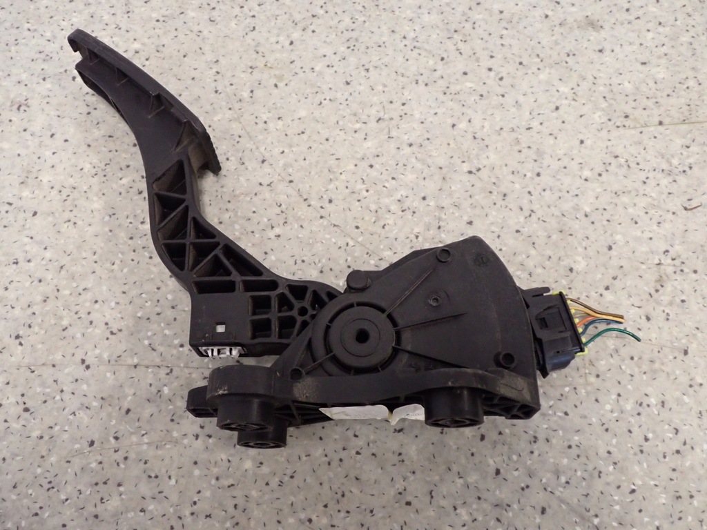 фото №4, Kia ceed 1.6 crdi 07-09 потенциометр педаль газа