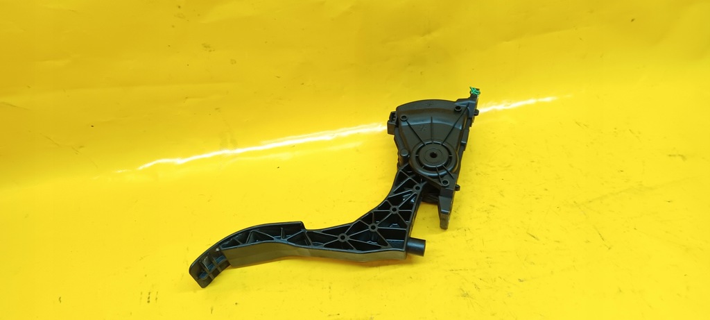 фото №10, Потенциометр газа fabia i 1,2b 6q1721503c