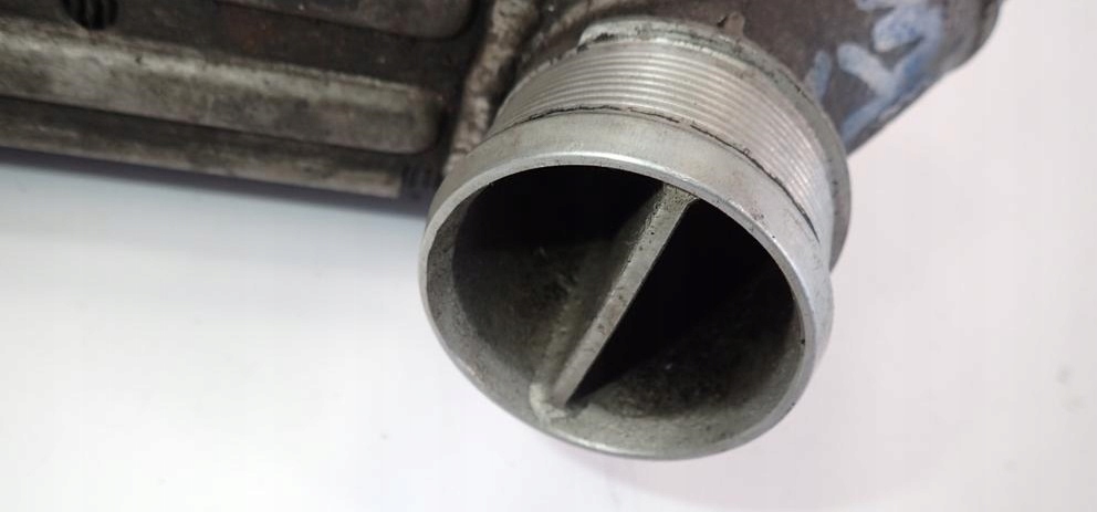 Інтеркулер лівий 4e0145805j audi a8 d3 4e Ціна