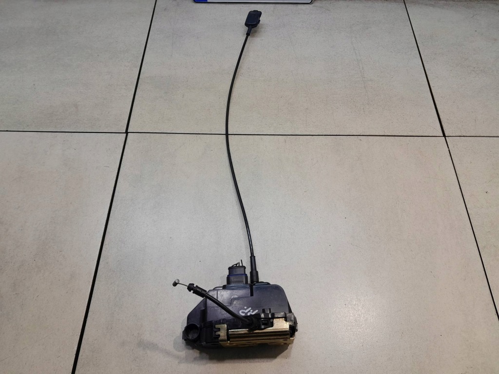 фото №1, Замок дверь правый перед scenic ii 4 pin