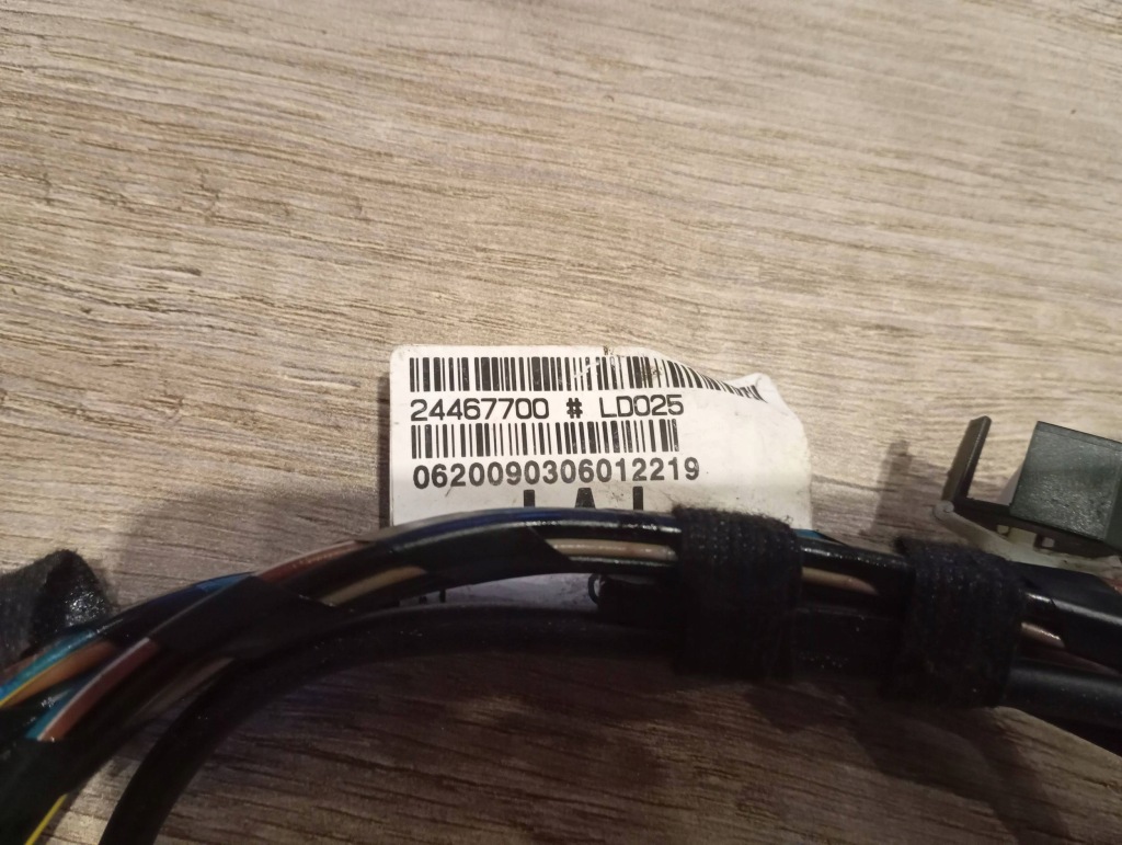 Джгут кришки багажника opel astra h універсал 24467700 24467691 Доставка