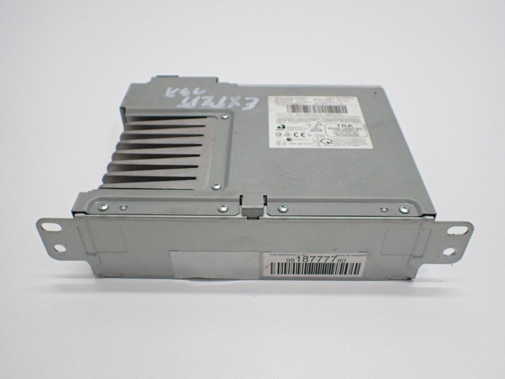 фото №1, Радио заводской оригинал 9818777780 peugeot expert iii 19r