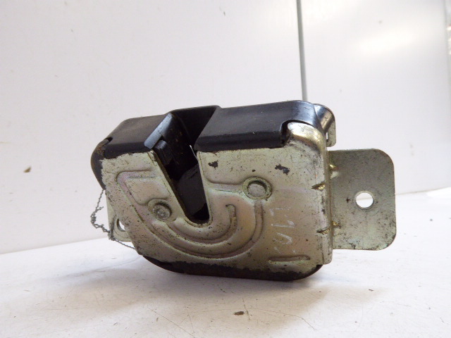 фото №10, Colt vi z30 04-08 замок задній кришки багажника hb 5d