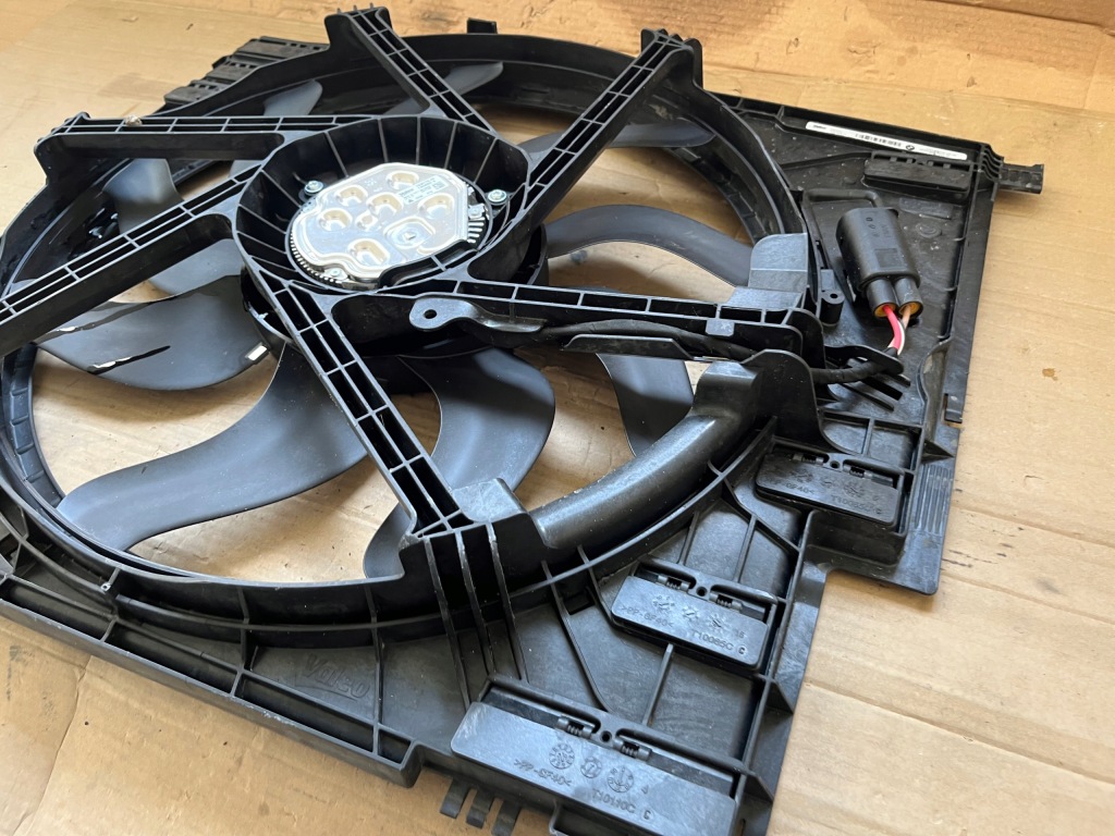 Bmw 3 g20 g21 2.0d 2021r вентилятор радіатора води оригінал європа Київ