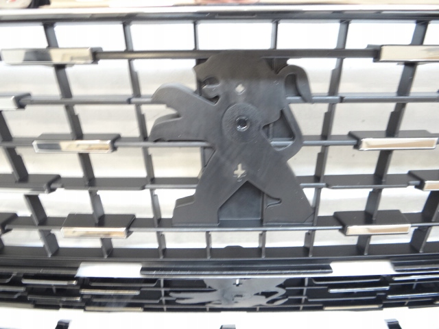 Peugeot 308 t9 рестайлинг  gt line решётка  решётка решётка радиатора бампера хром рамка Киев