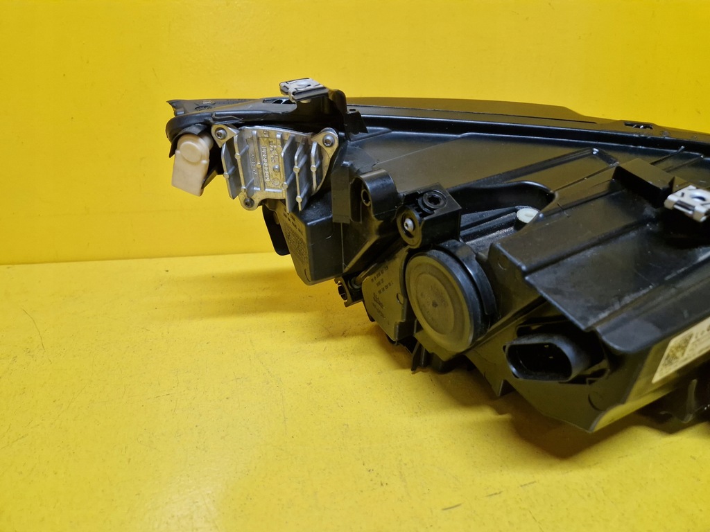 фото №11, Vw golf viii 8 лампа левая перед 5h1941005c