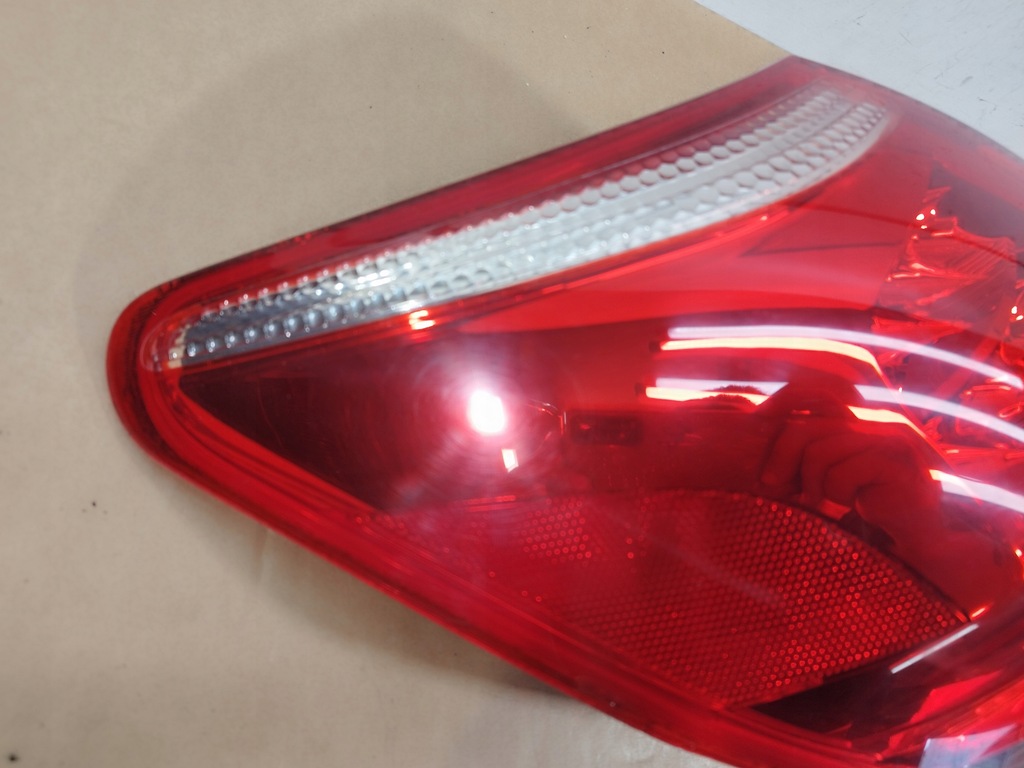 фото №13, Лампа права + ліва задня toyota rav4 iii lata 2005-2008 комплект