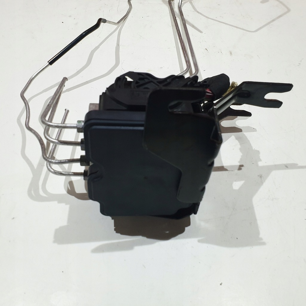 фото №9, Насос abs 476603249r dacia sandero ii 0.9 1.2tce