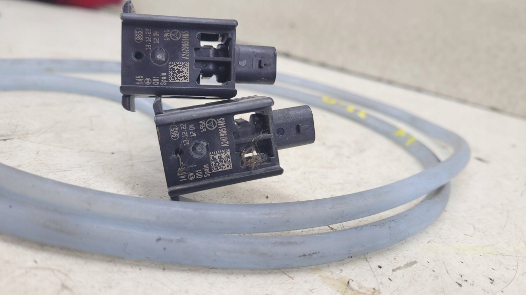 Mercedes b klasa 247 a 177 gla glb w247 датчик захисту пішоходів 2479051405 в Україні