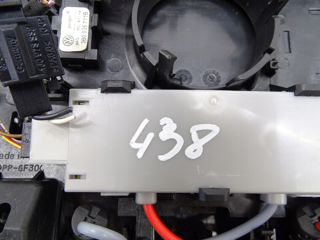 фото №3, Лампа освещение салона кабины vw scirocco iii r-line 1k8947105cd