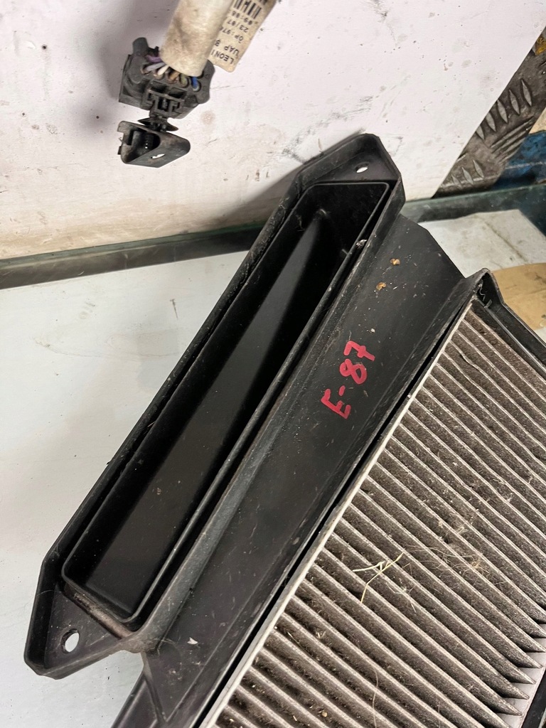 фото №6, Bmw 1 e81 e87 дизель корпус фільтра повітря