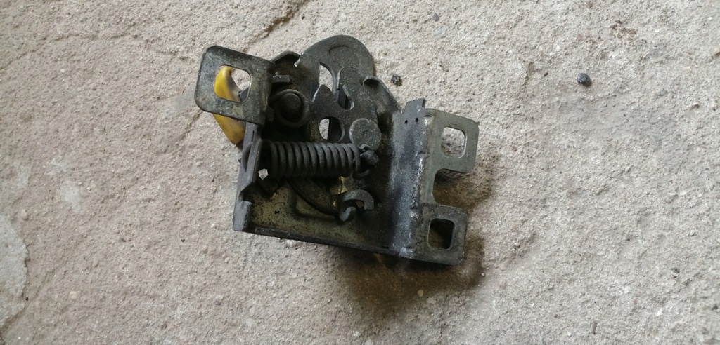 фото №2, Alfa romeo giulietta замок капот