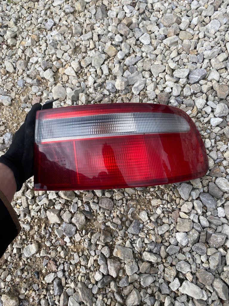 фото №1, Honda accord v sedan лампа правий задня