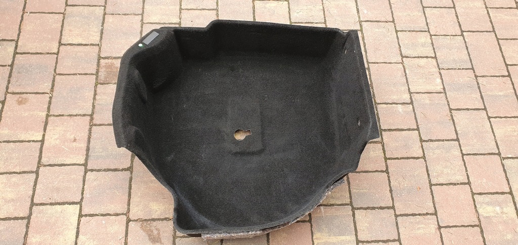 фото №1, Обивка багажника maserati ghibli 15r