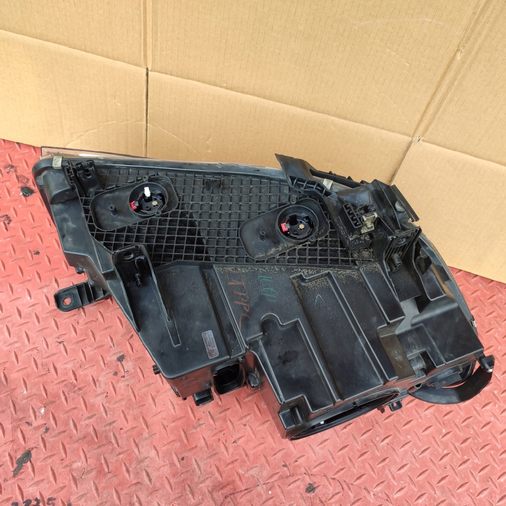 Bmw f15 x5 x6 f16 ксенон поворотний dynamic гарний стан європа фара ліва в Україні