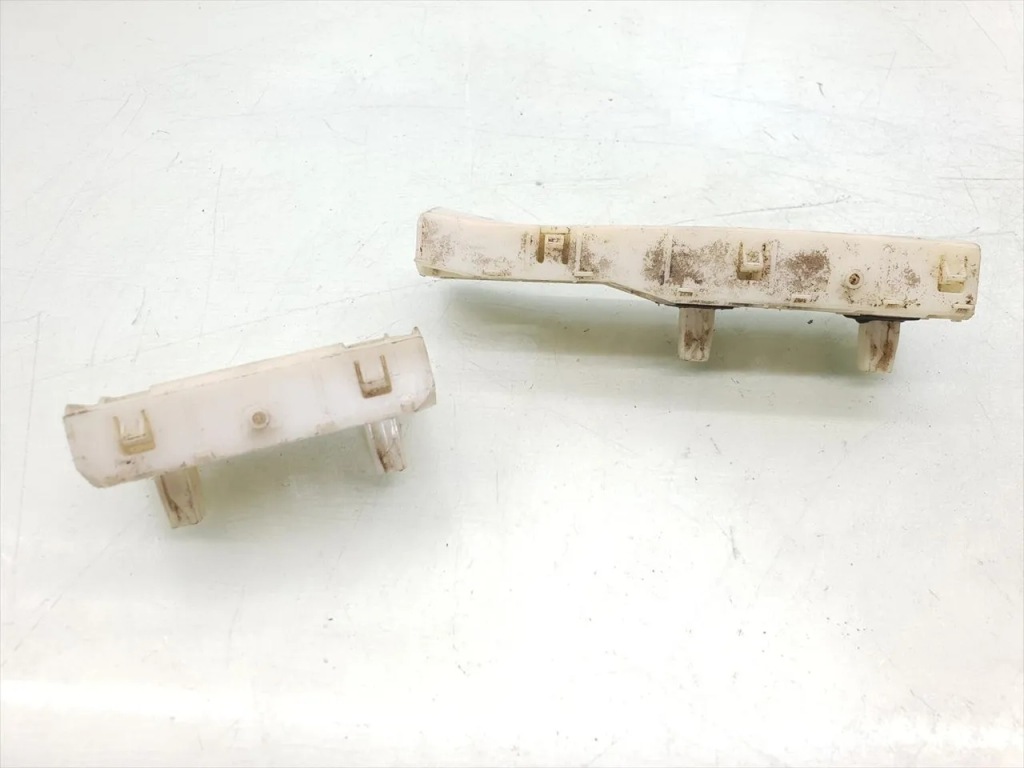 Nissan x-trail держатель / кронштейн бампера заднего prawidłowy 2008 suv Киев