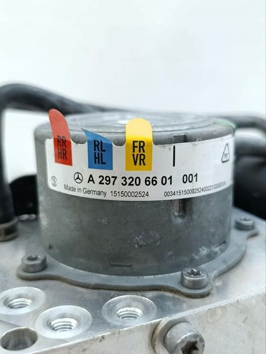 Компрессор подвеска пневматический mercedes-benz eqs 2022 a2979013903 Цена