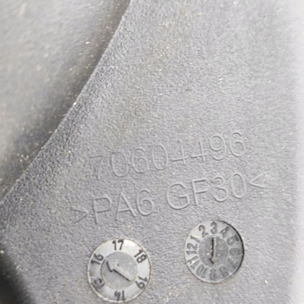 фото №6, Bmw 3 f30 f35 f31 2016 резонатор / повітрозабірник повітря