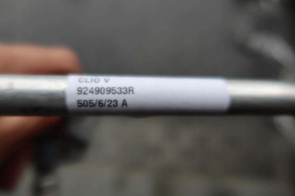 фото №4, Шланг кондиціонера clio v 924909533r