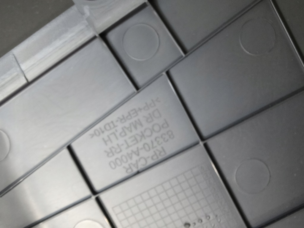 фото №13, Комплект обивка дверь kia carens iv 13-19r. europa