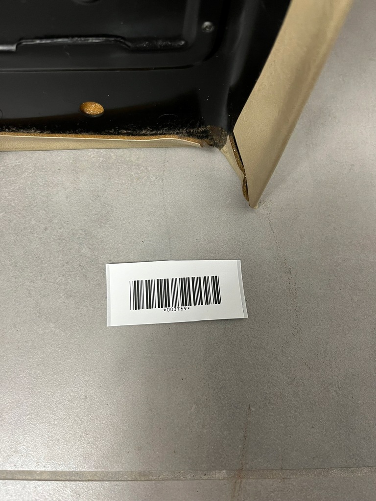 фото №13, Захист обшивка накладка стійка b ліва mercedes w201 190 2016921789 бежевий