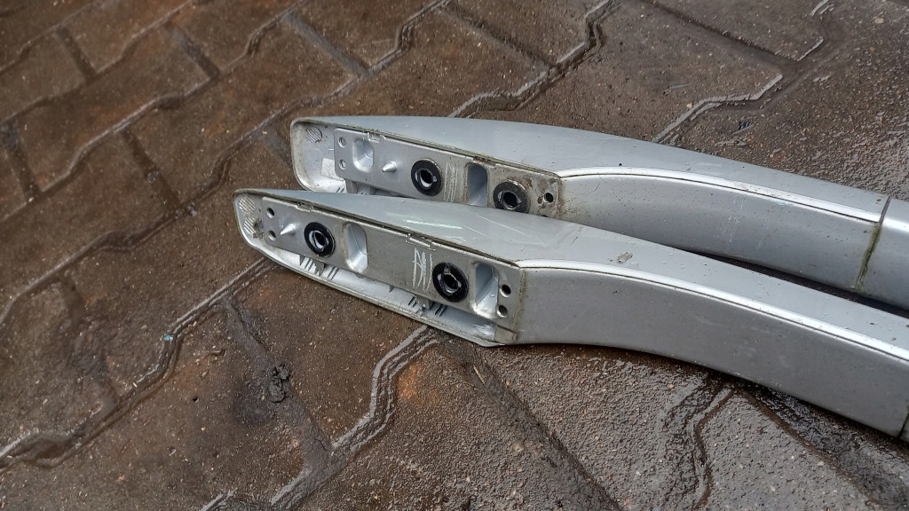 Рейлінги дахові toyota avensis t25 2.0d 05r універсал Доставка