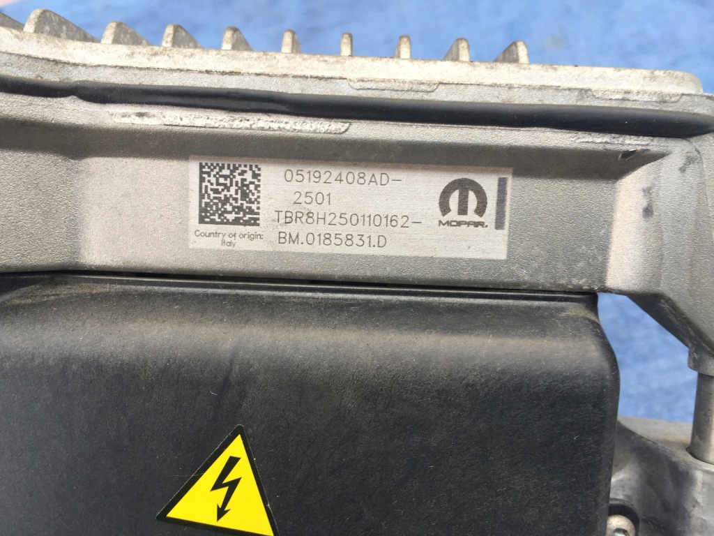 Jeep wagoneer ram 5.7 hemi генератор etorque 5192408ad Киев