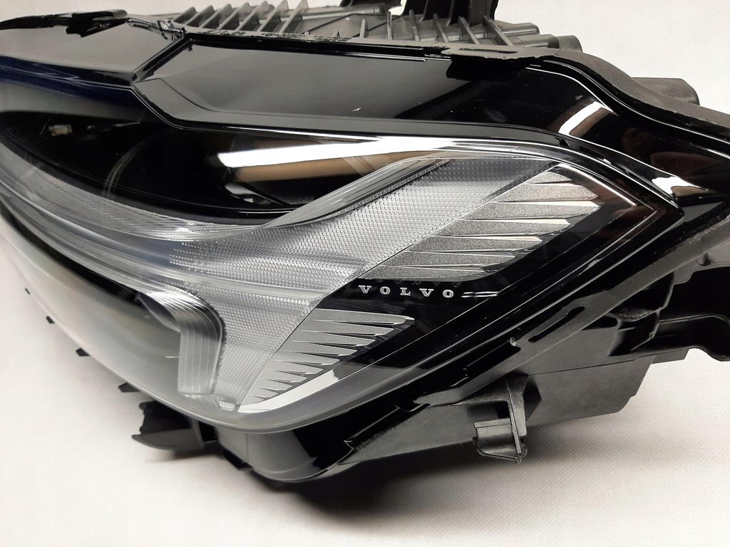 фото №6, Volvo xc60 ii лампа ліва фара led