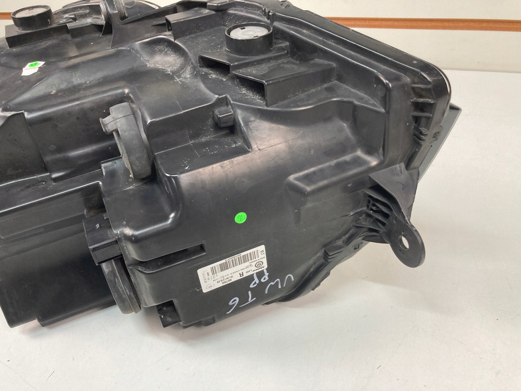 фото №12, Лампа права передня vw transporter t6