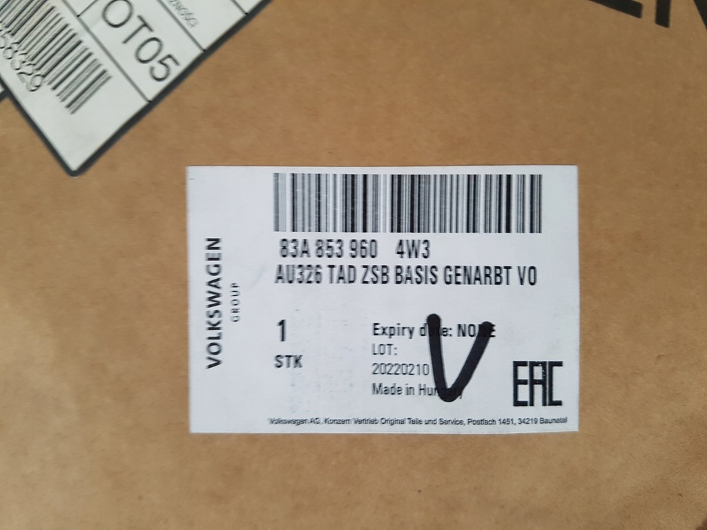 фото №12, Audi q3 ii 18- молдинг дверь правый перед 83a853960