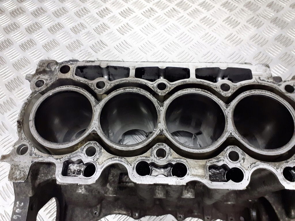 фото №5, Блок двигателя 8hx peugeot 206 1.4 hdi