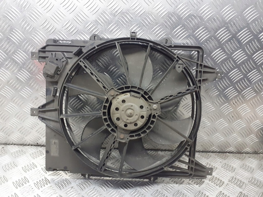Вентилятор радіатора renault clio 2 1.6 9020938 Доставка