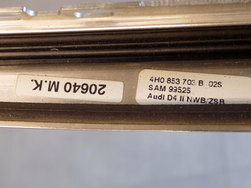 фото №6, Audi оригинальный номер 4h0853703b молдинг хромированная крыша